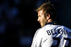 线上足球文化交流平台持续扩展，推动全球足球文化融合，足球类网站