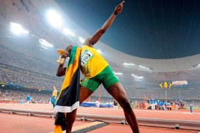 德甲比赛中裁判判罚的风险控制，足球裁判影响比赛