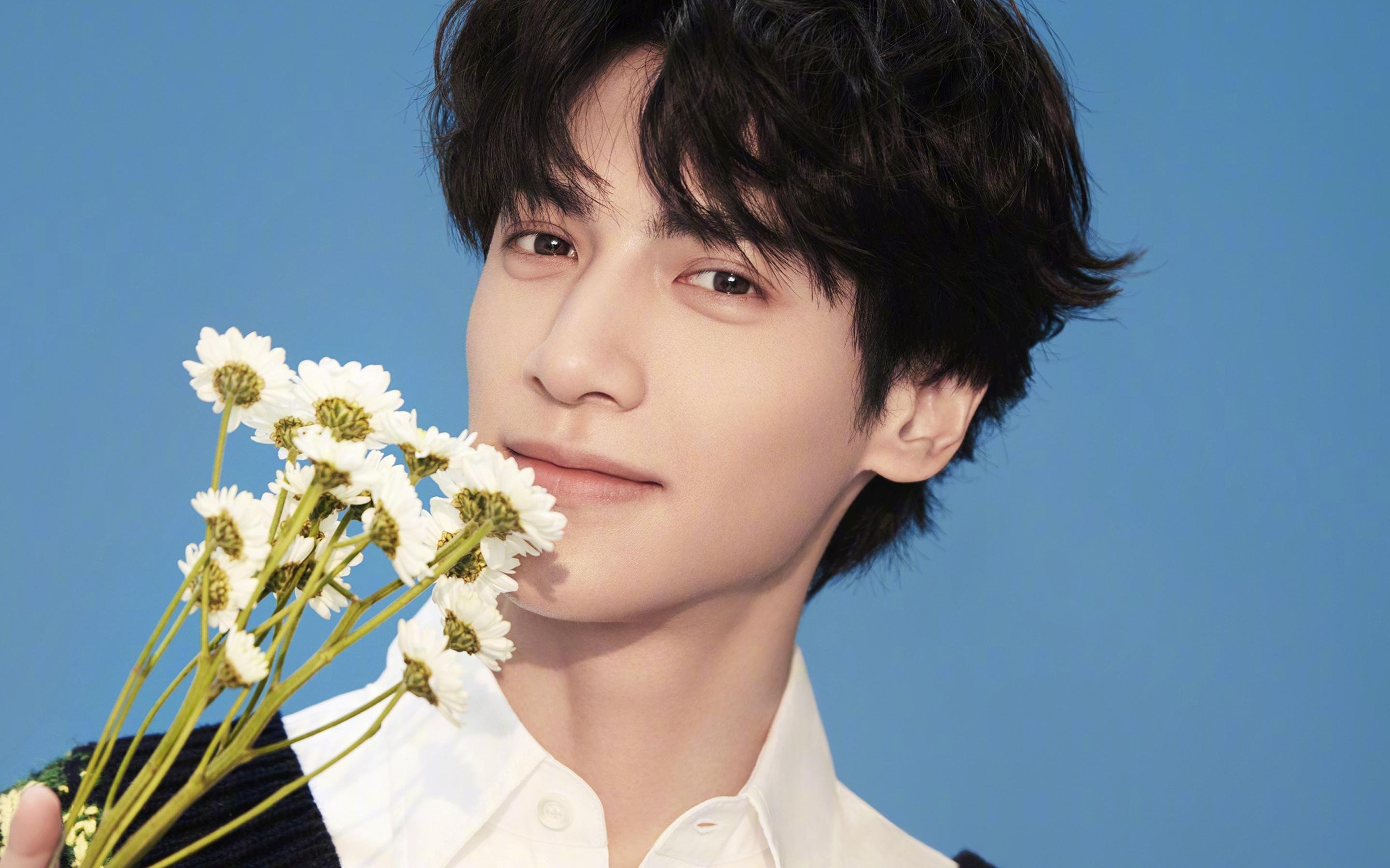 五大联赛是否调整中卫横移范围增加防守覆盖半径，中卫球员