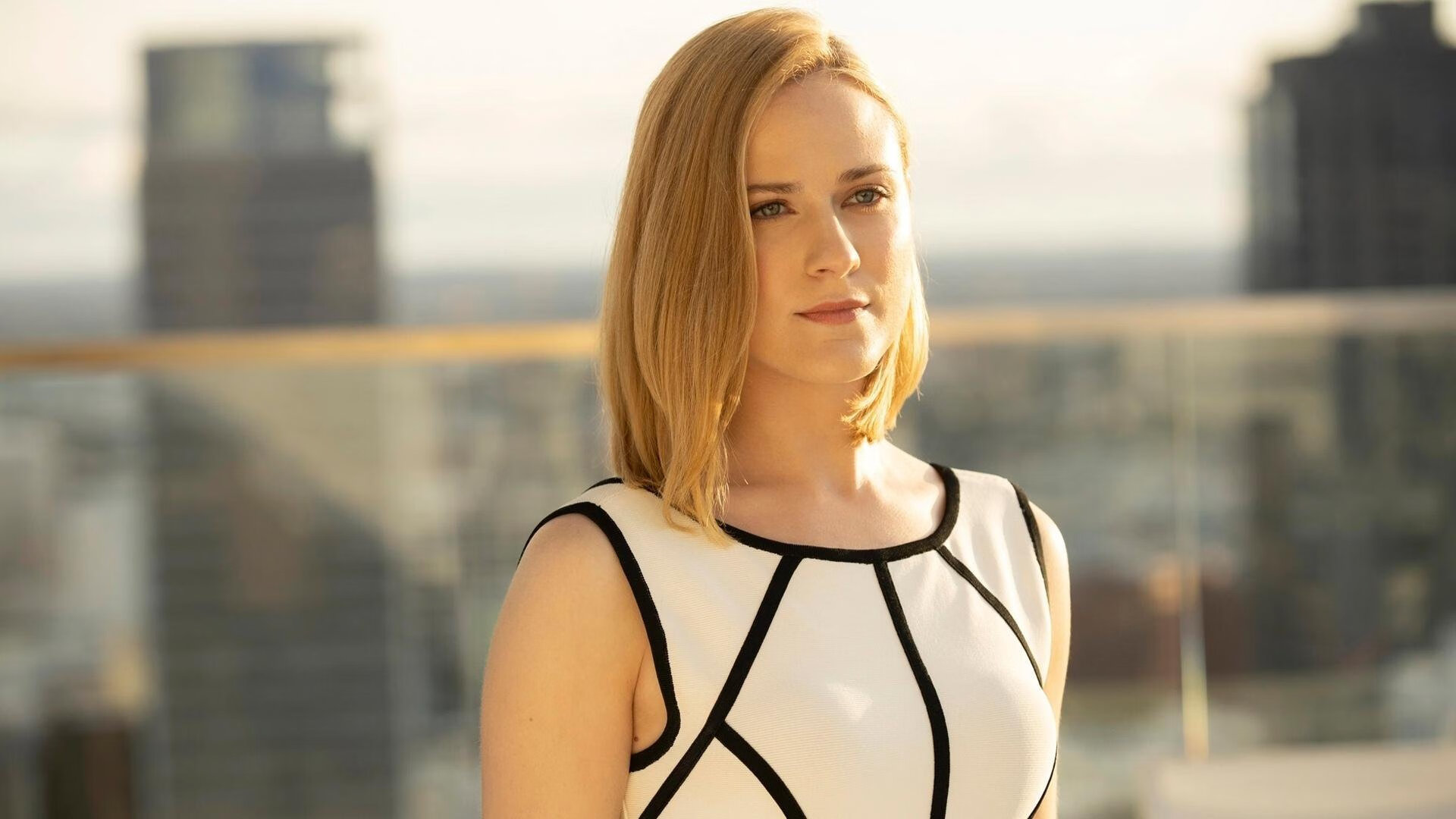 尼斯通过快速切换打出连续攻势,尼斯球员中枪